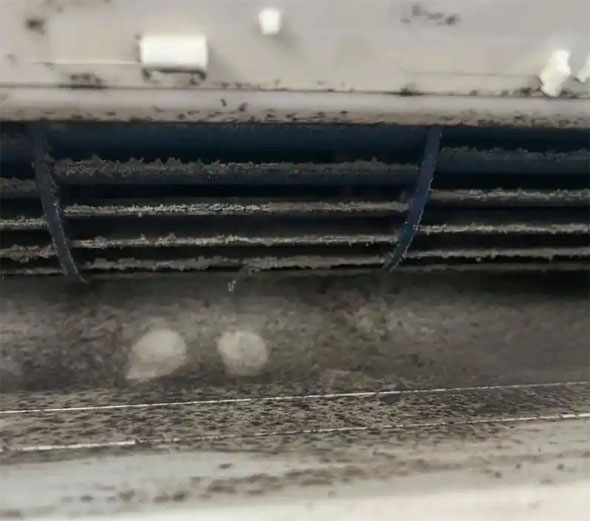 芦溪空调吹的风有股烧焦味是怎么回事